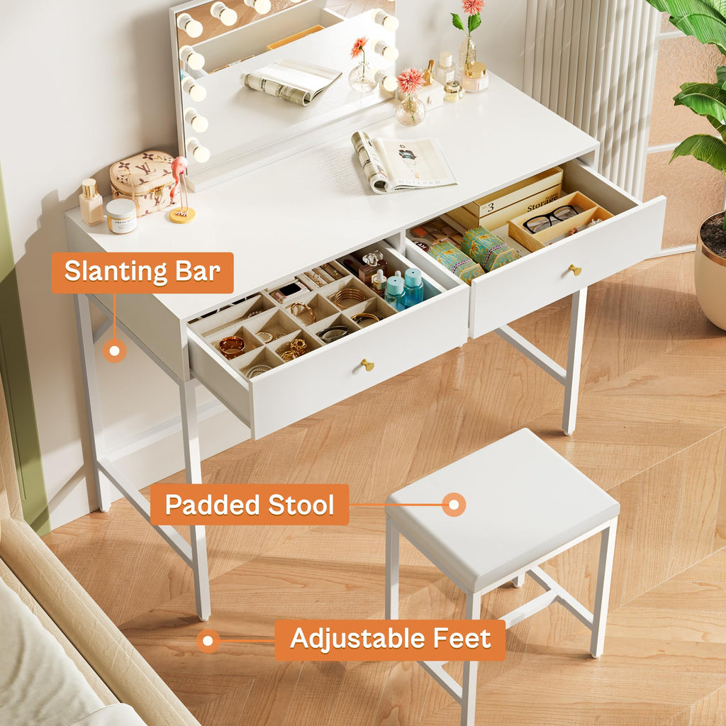 White Desk with 2 Drawers E377521
